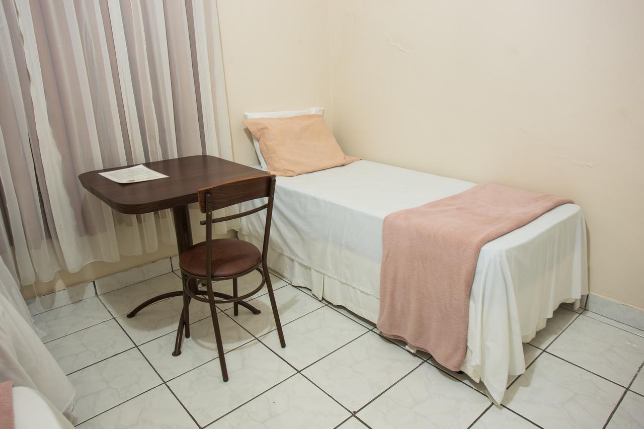 Hotel Calixtro レジストロ エクステリア 写真